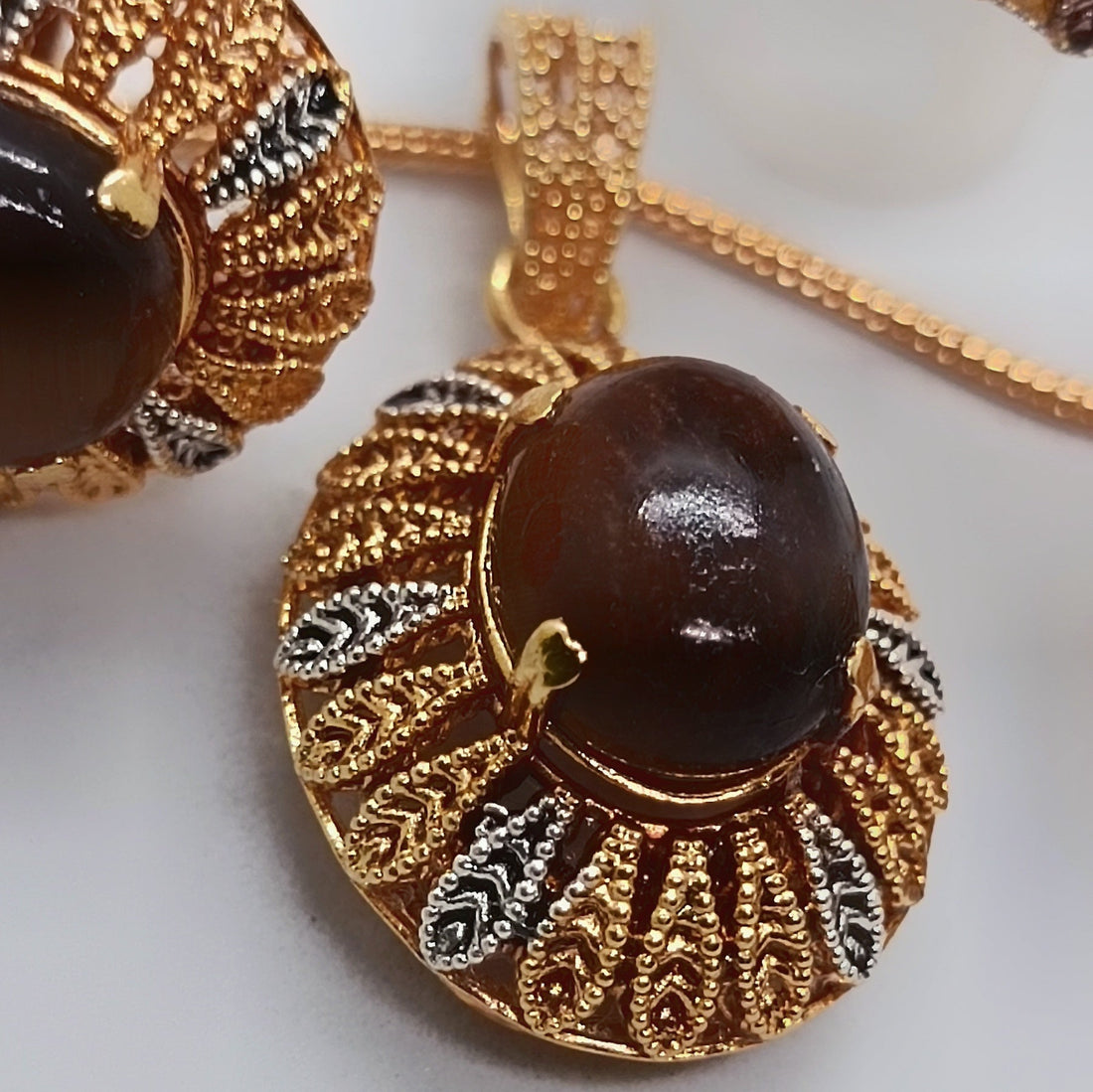 Locket set tiger eye stone