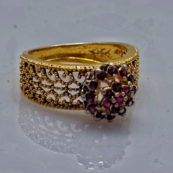 Beautiful red ruby ring/uk25