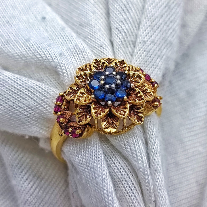 Beautiful sapphire and Ruby stones ring/uk33