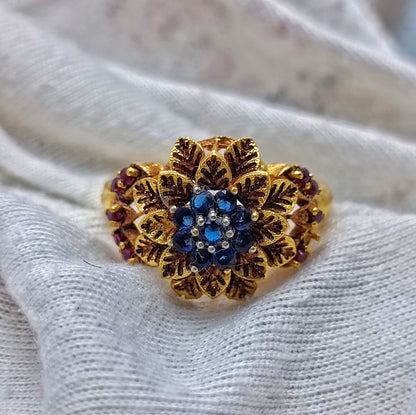 Beautiful sapphire and Ruby stones ring/uk33