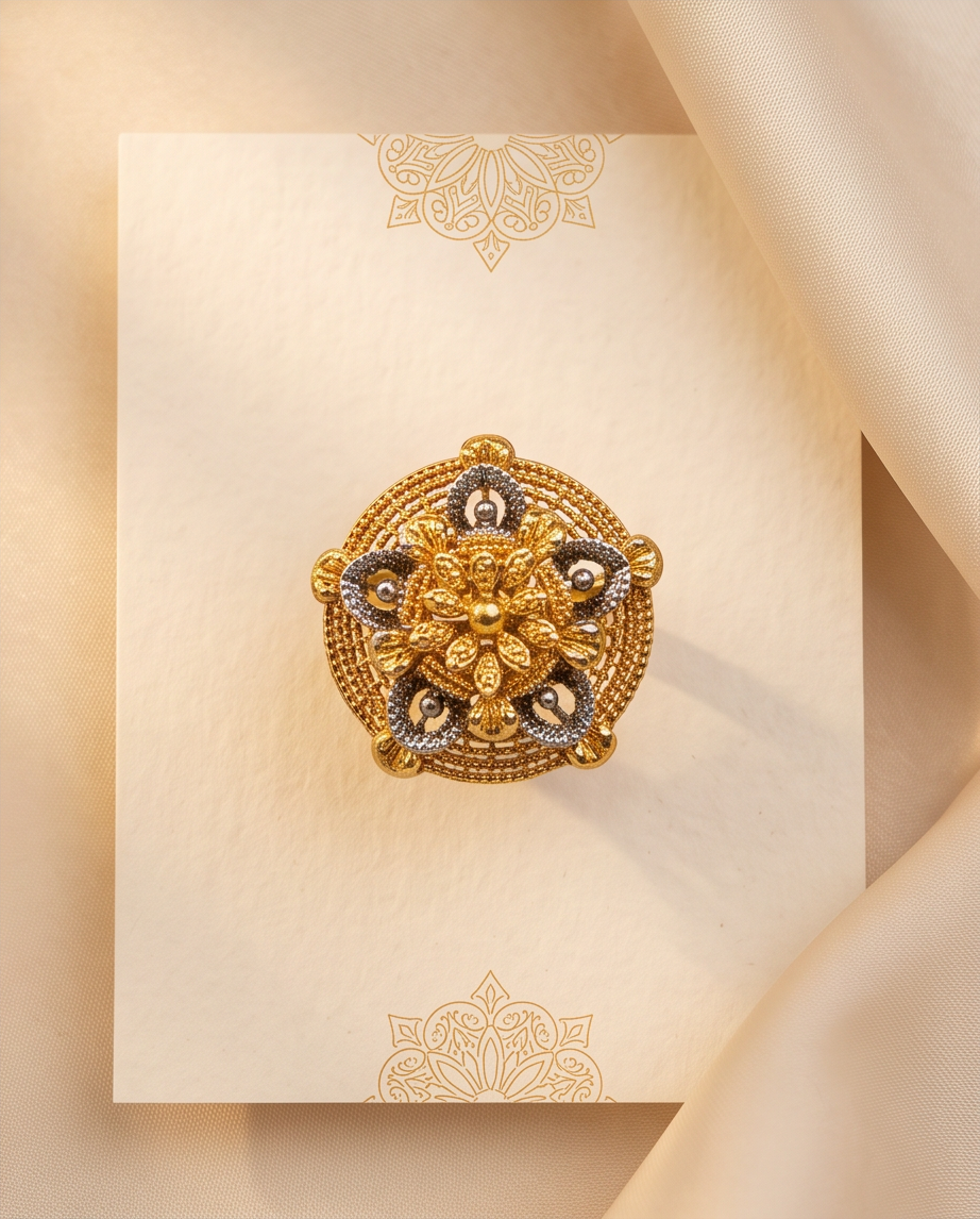 Traditional gold look ring