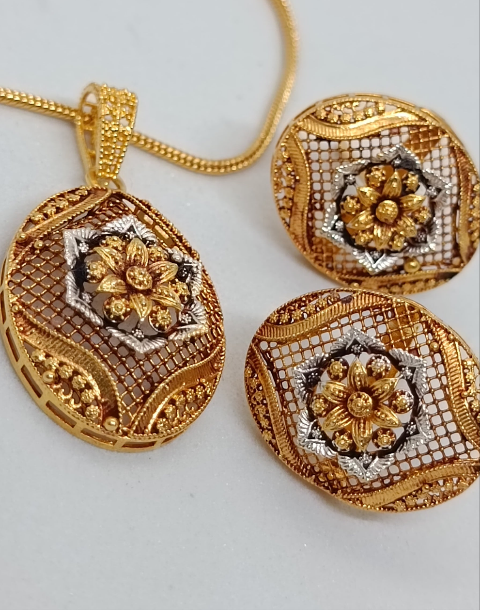 Beautiful locket set 103