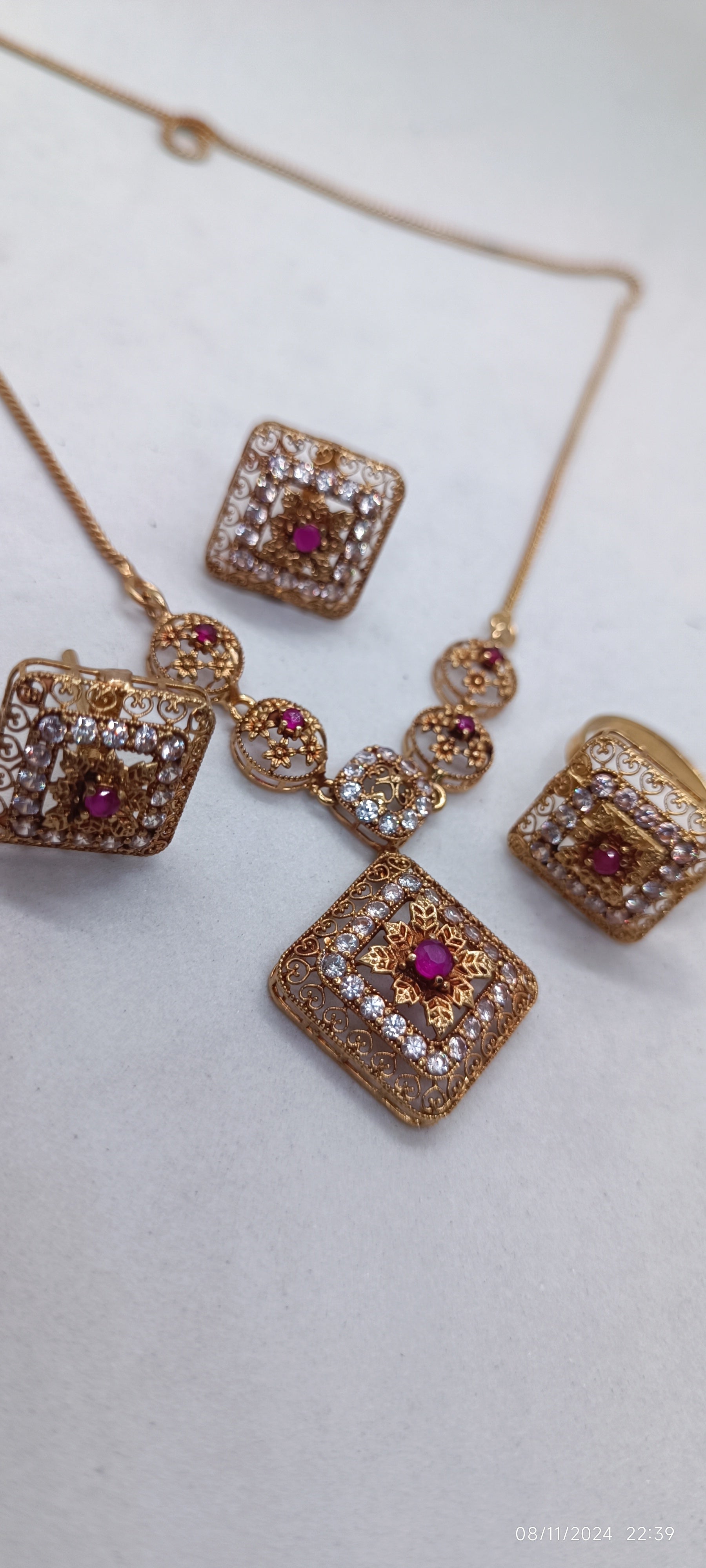 Beautiful stone mala set2031