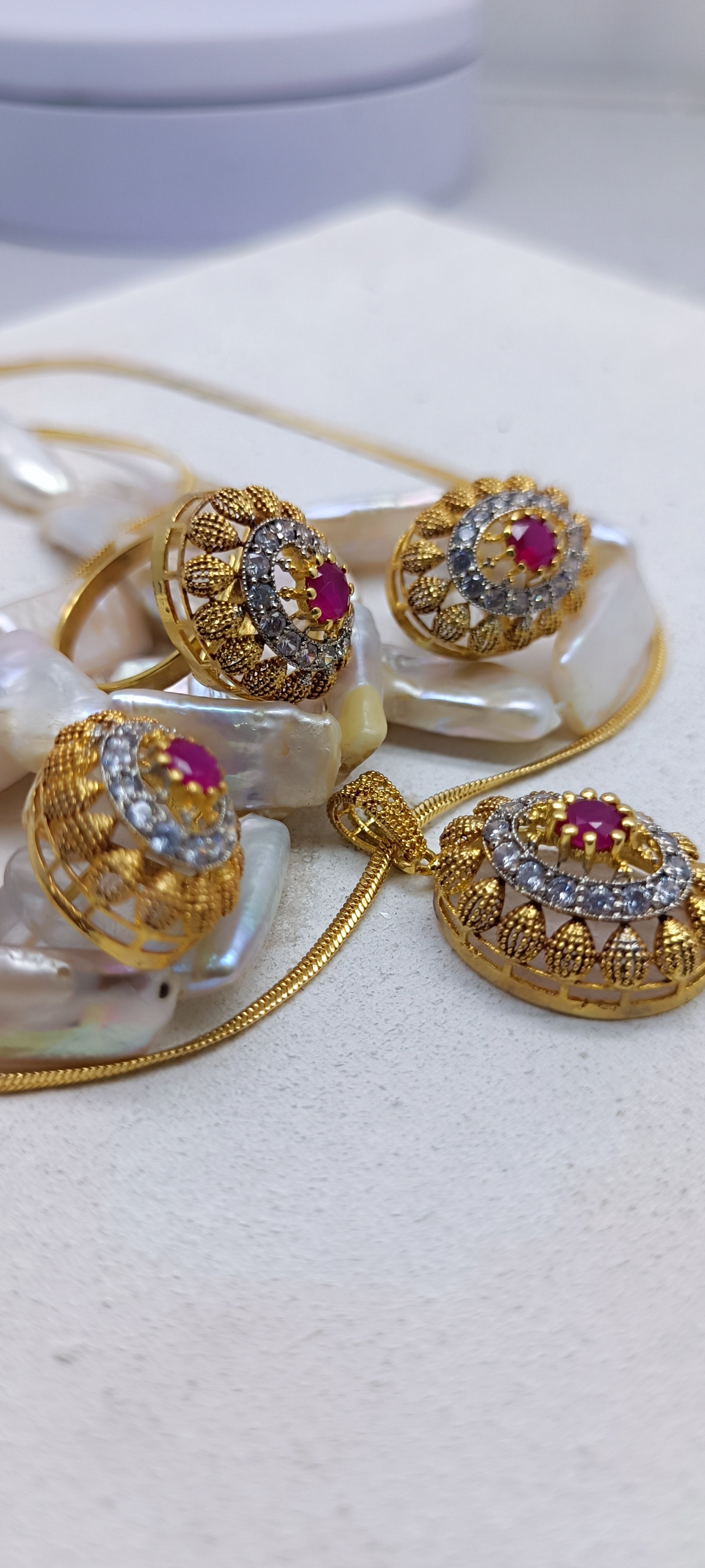 Beautiful locket set