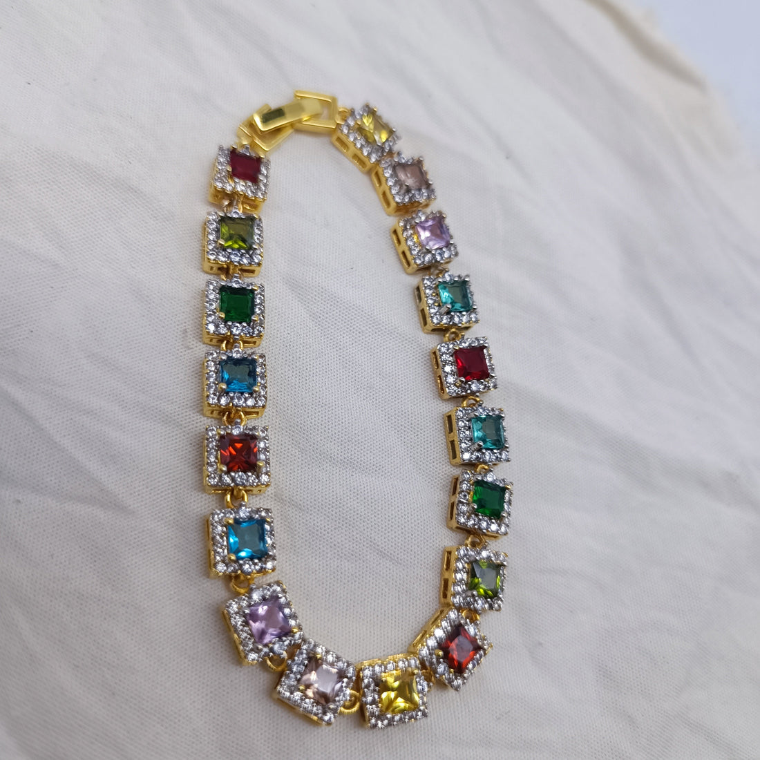 Zirconia gold bracelet