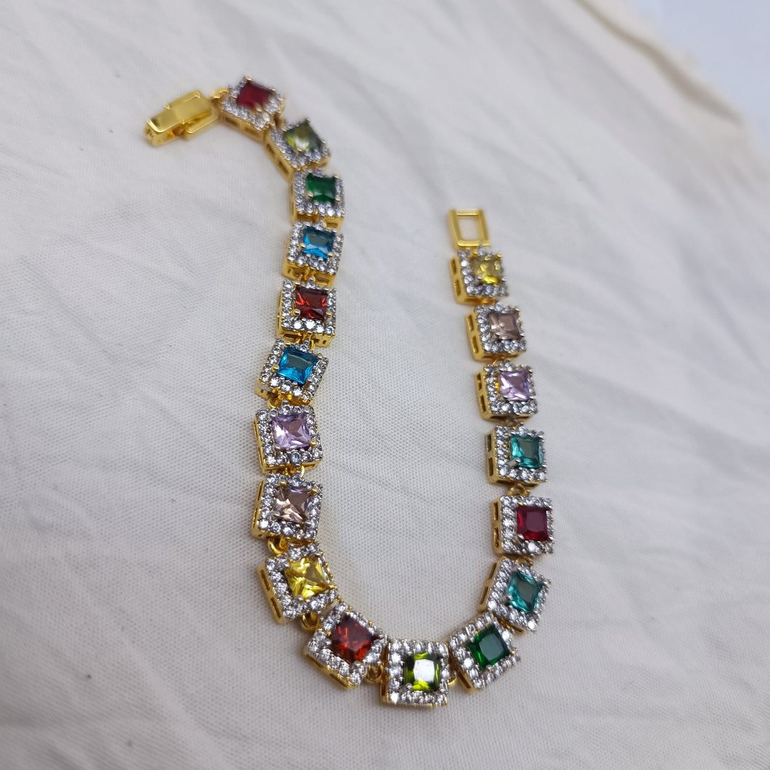 Zirconia gold bracelet