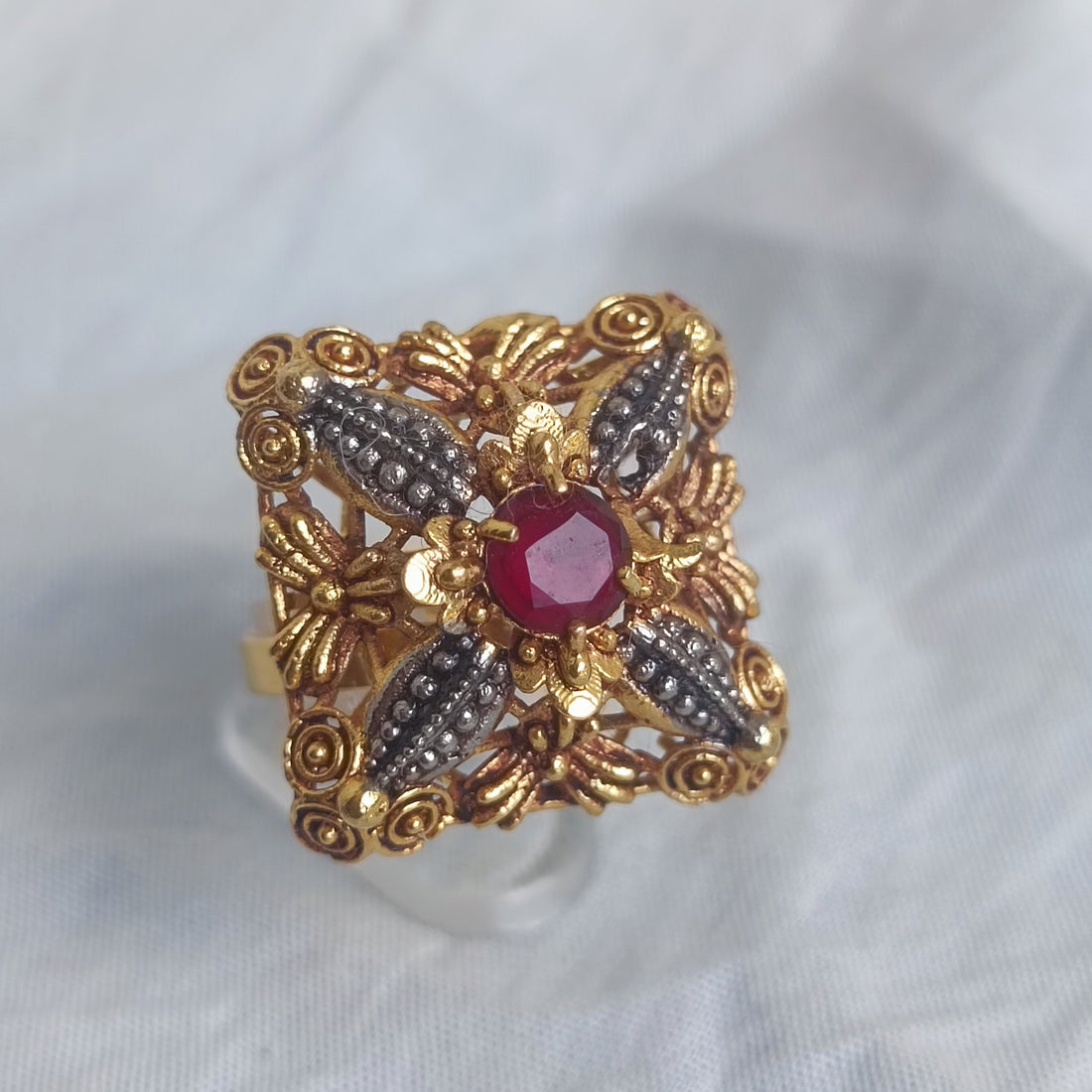 Traditional ring