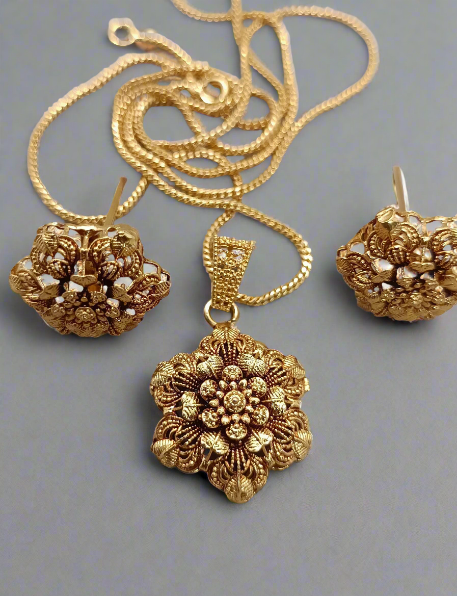 Beautiful locket set017