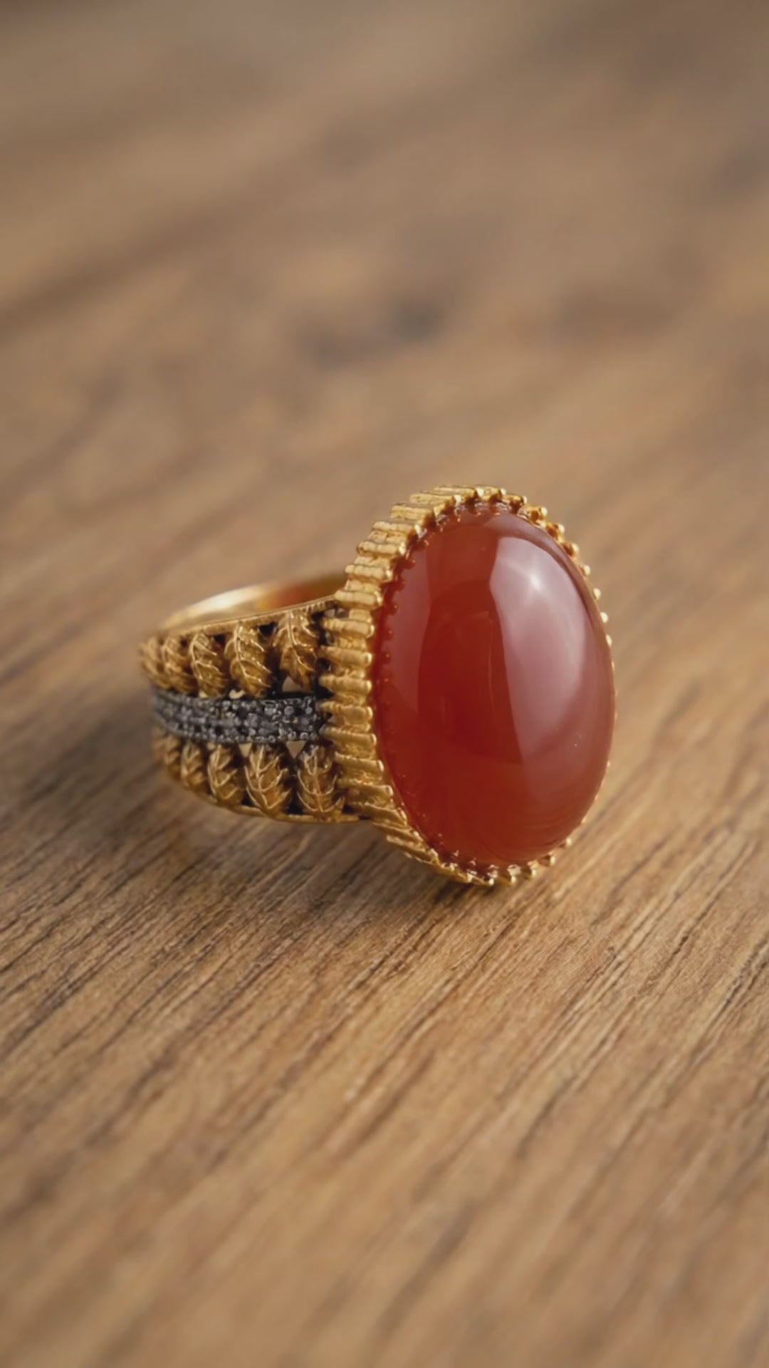 Beautiful Brown AQEEQ Ring/uk43