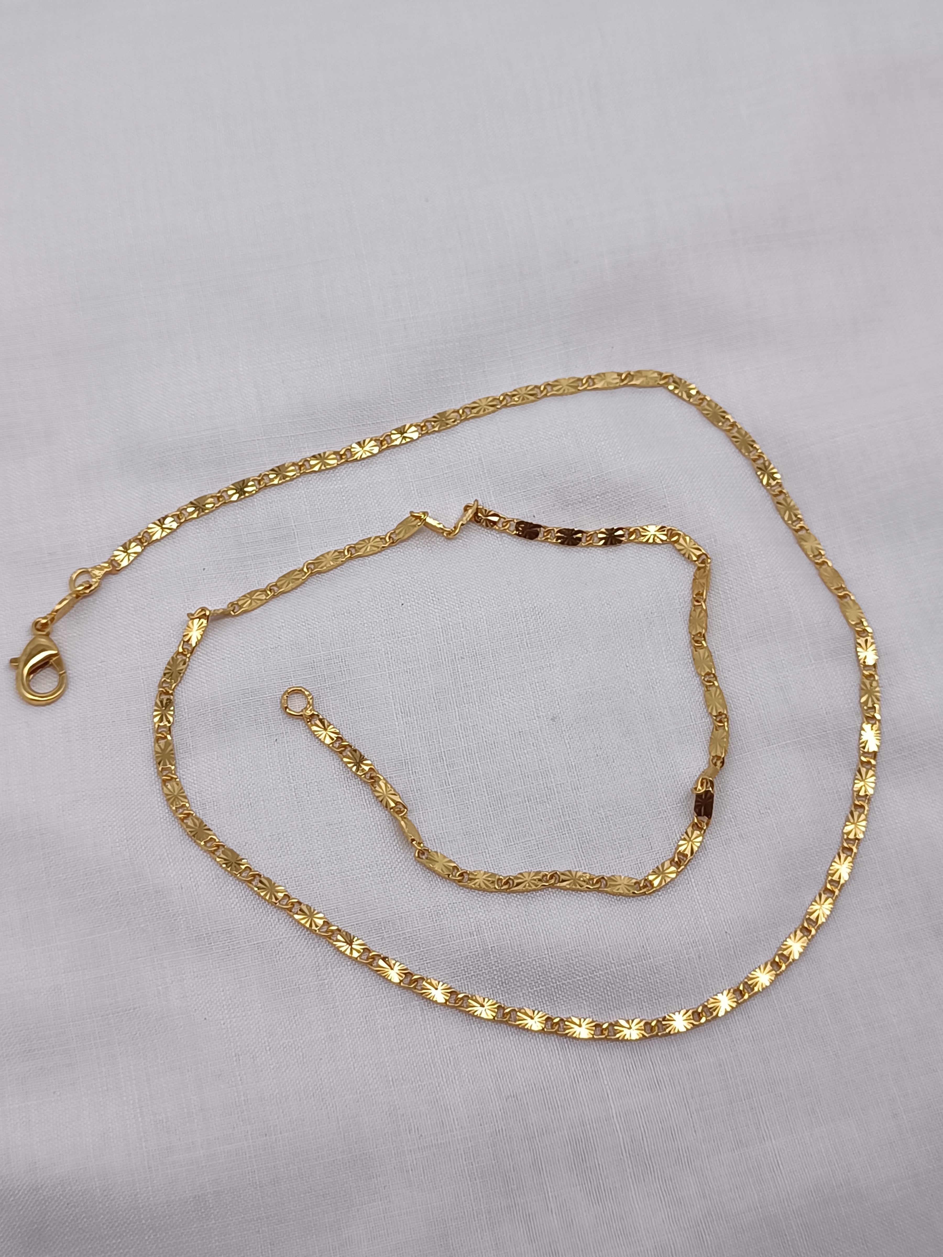 Beautiful daily wear chain