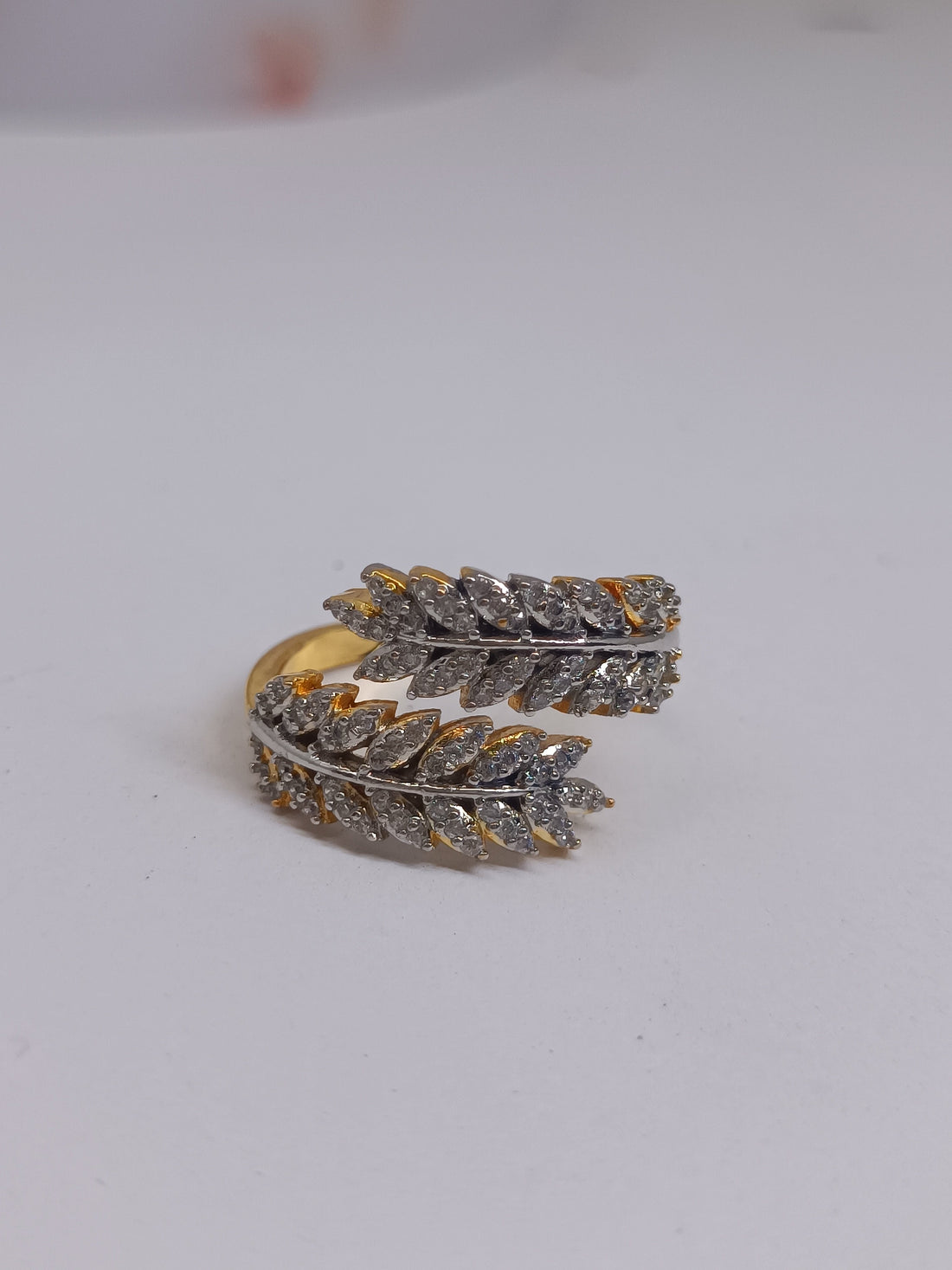 Leaf zirconia ring