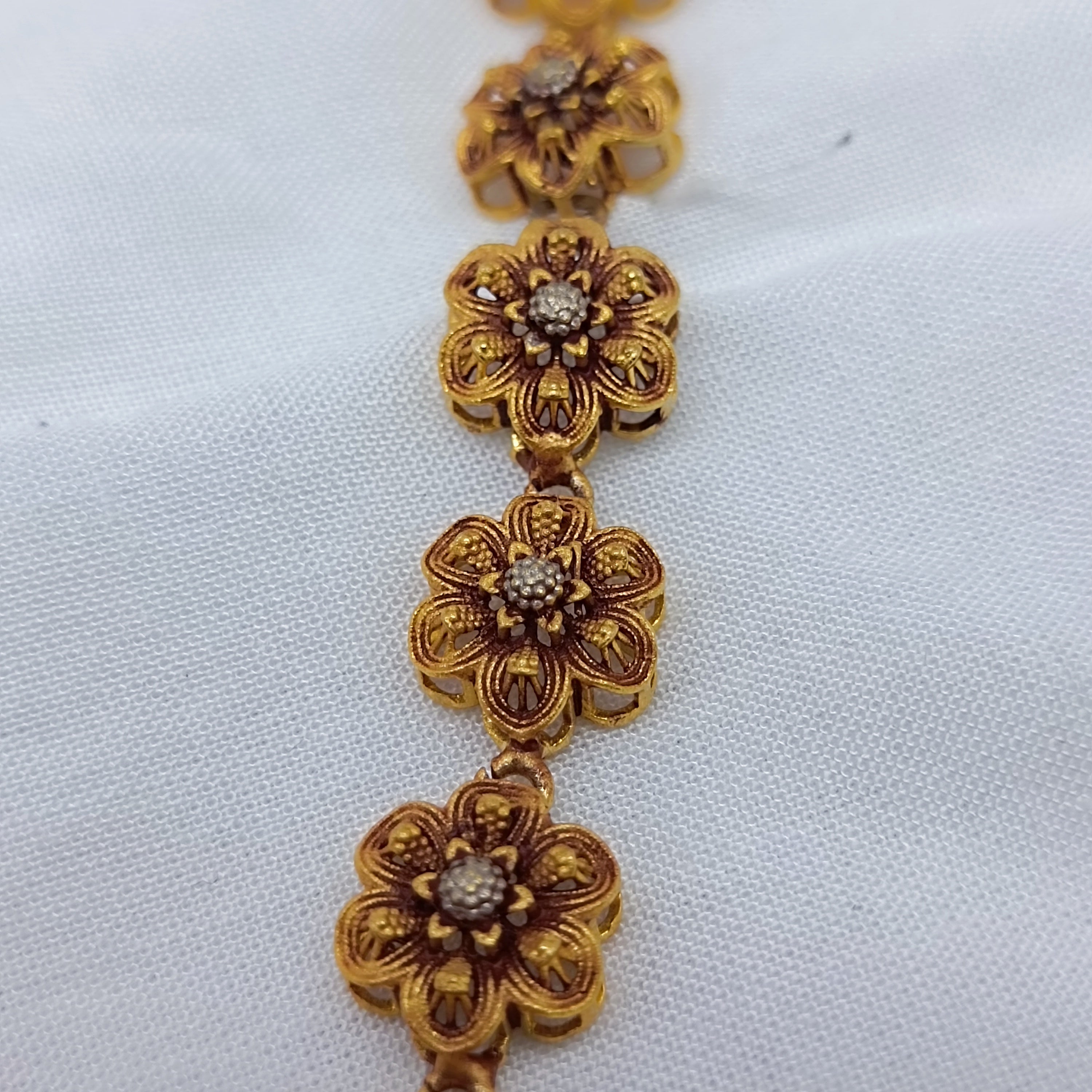 Beautiful breclete/b1